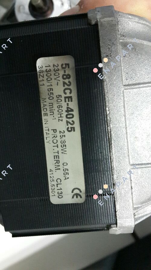 5-82CE-4025 Il motore